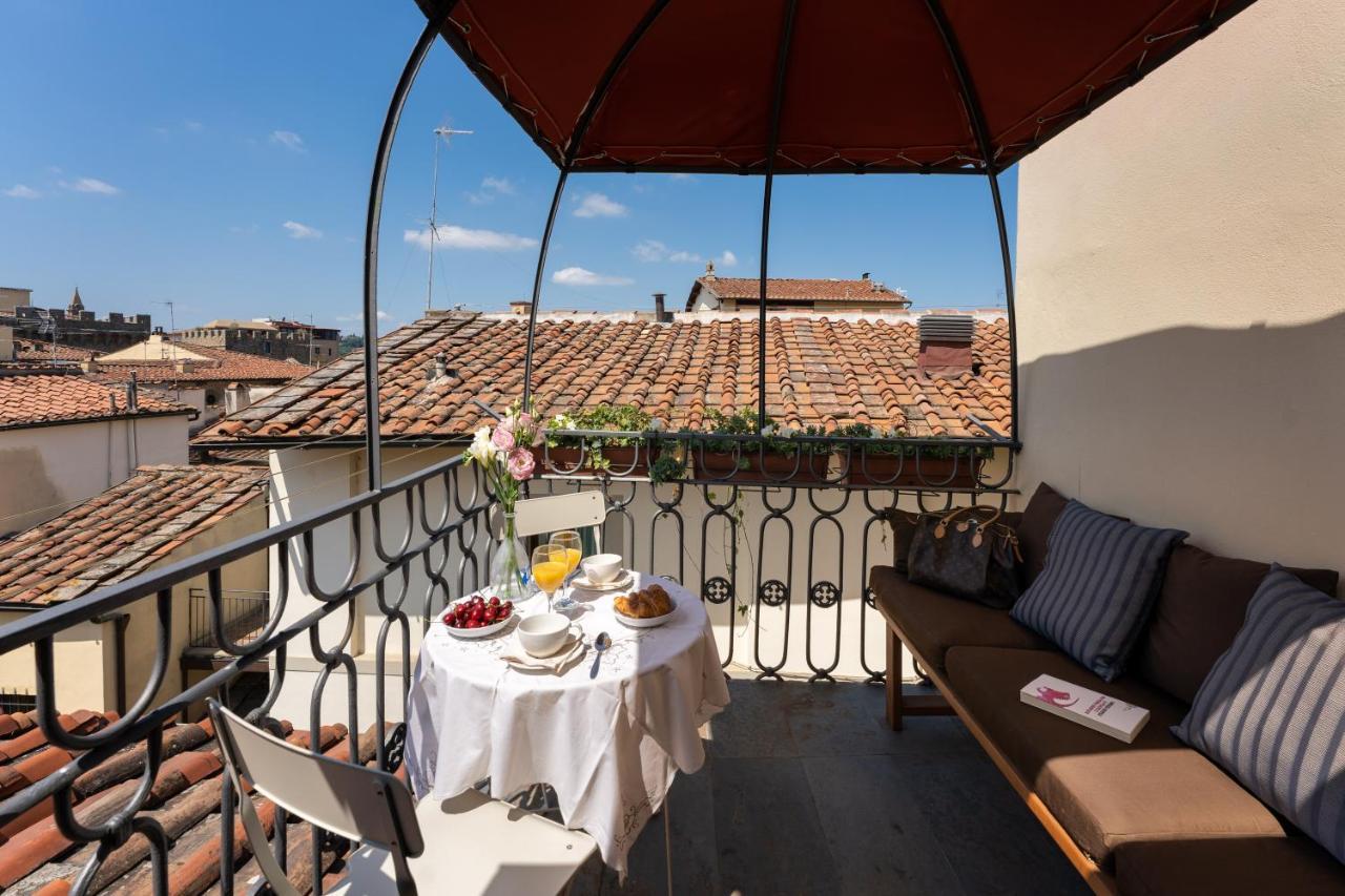 Terrace In Piazza Strozzi-center Of Florence