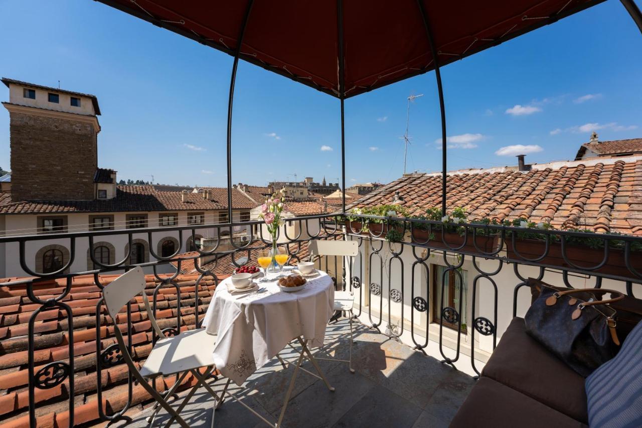 Terrace In Piazza Strozzi-center Of Florence