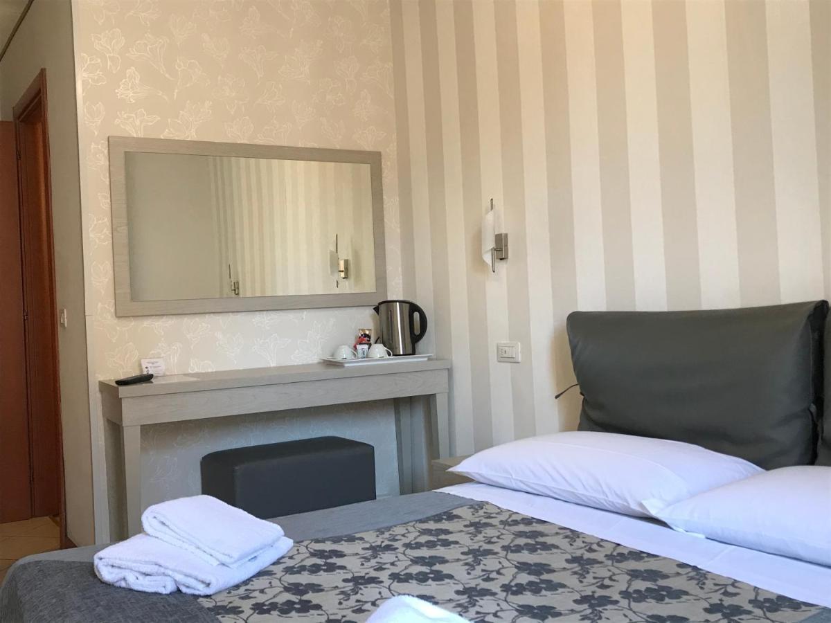 Gjestgiverier Adelaide House 2*