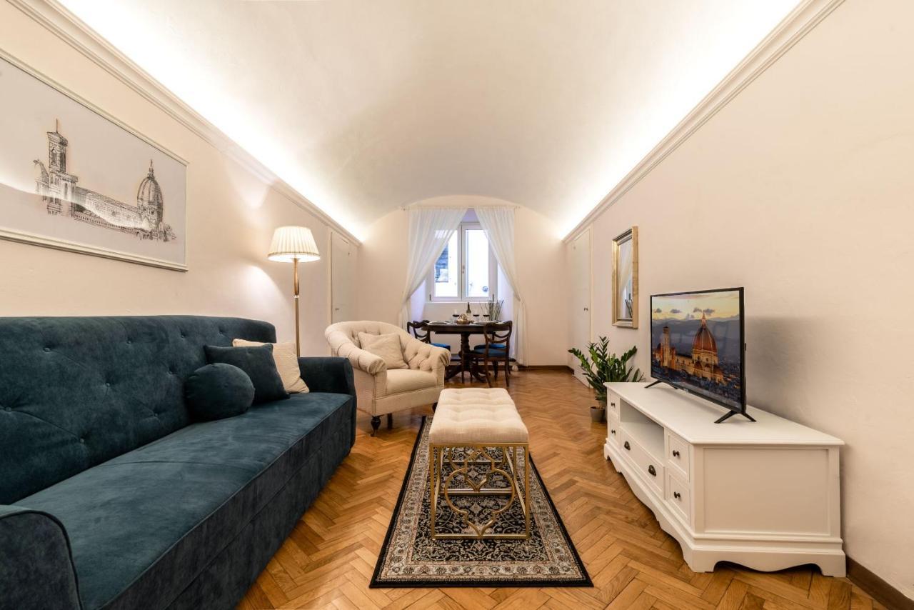 Lejlighed Historic Center! Charming Traditional Florentine Building - Ac,wifi - By Likehomeflorence *