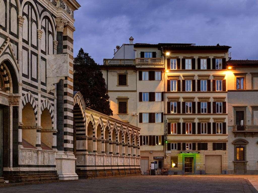Hotel Universo