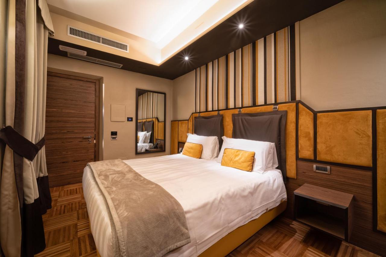 Hotel Solo Experience