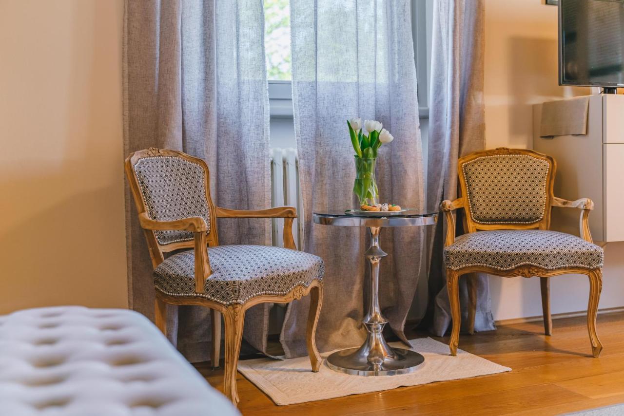 Duchess Boutique De Charme Couette-café