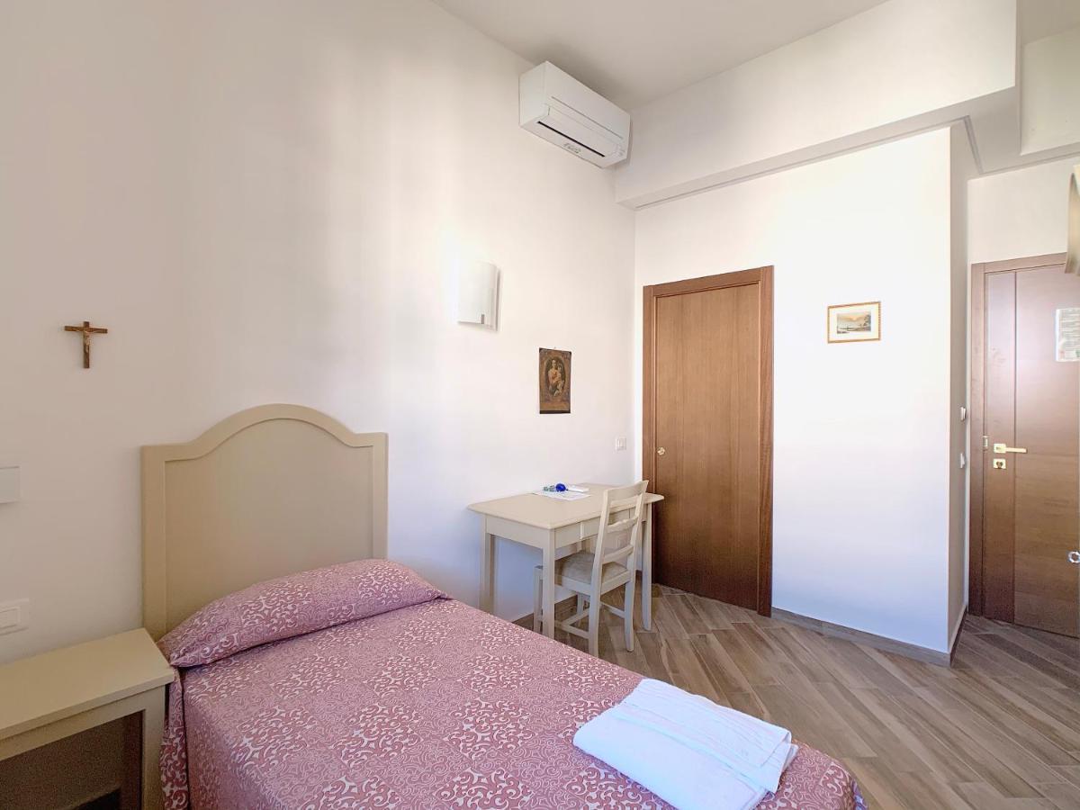 Couette-café Casa Per Ferie Suore Oblate Dell'assunzione Florence