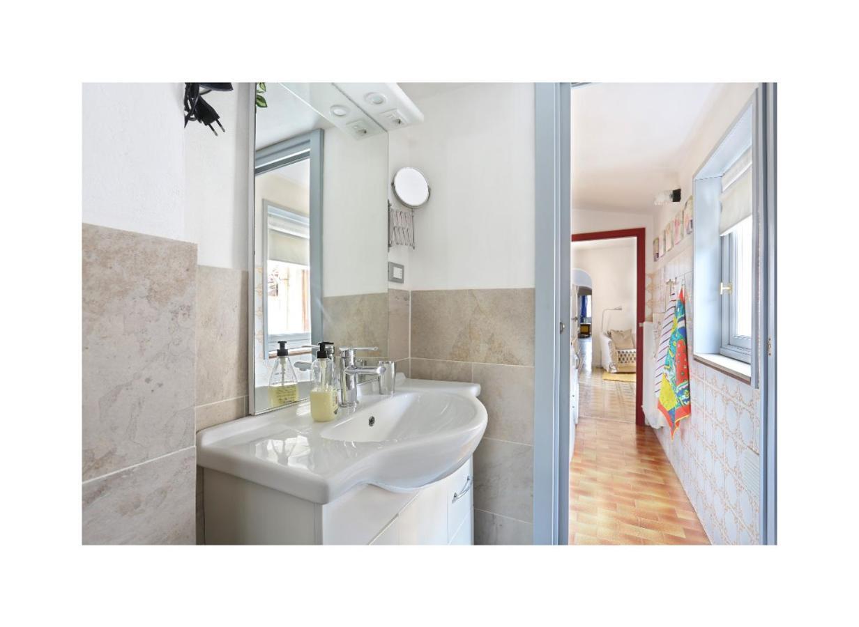 Apartment Di Marzia In Oltrarno Florence