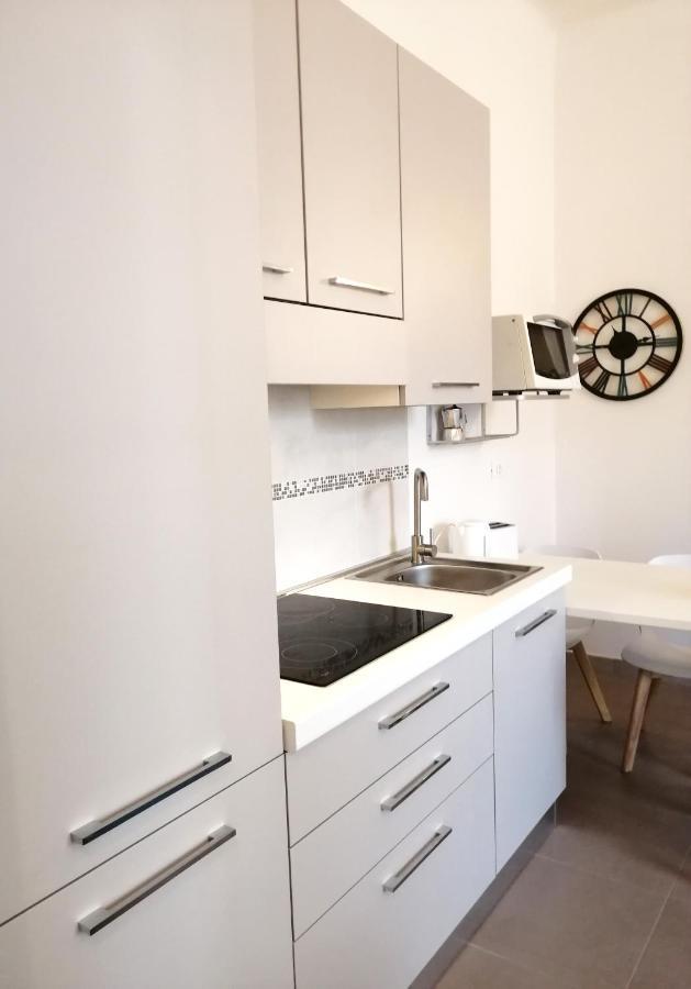 Charming & Spacious Florentine Just Two Mins From Tram Stop Lejlighed Firenze