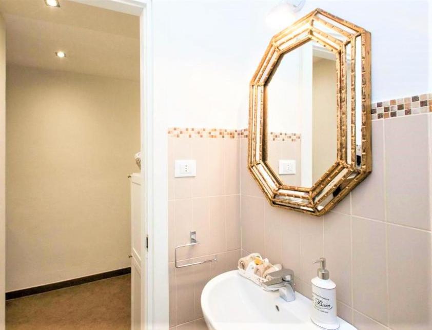Appartement Charming Cavour Heart Of