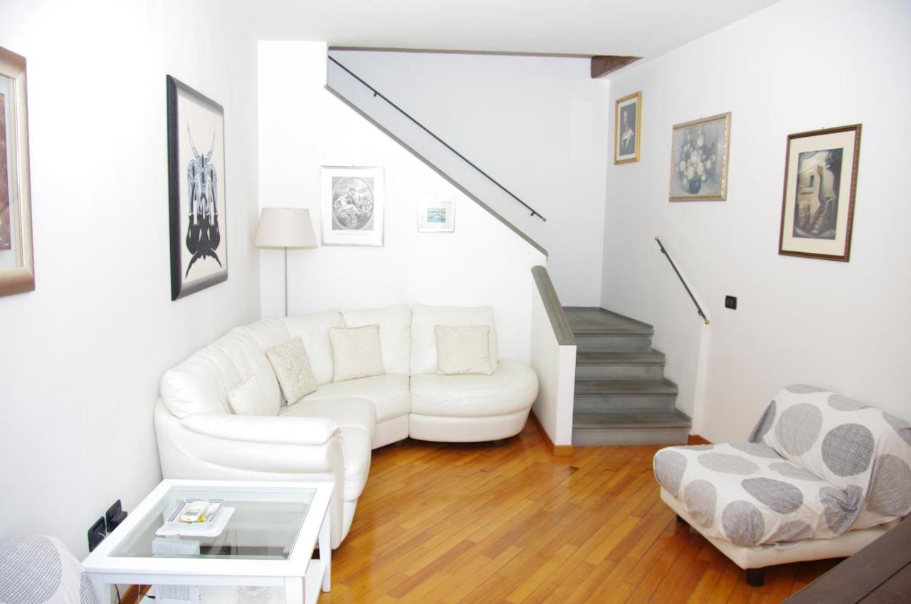 Artisti In With Great A/c Appartement