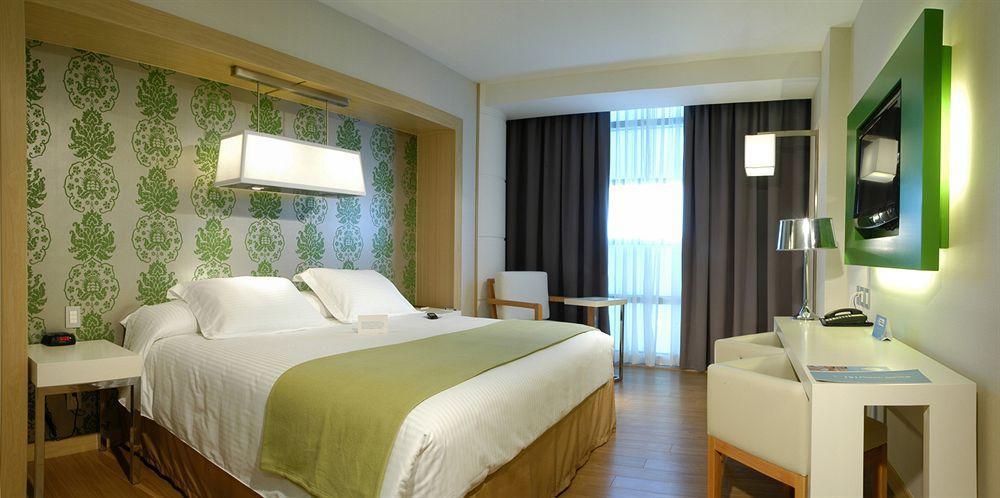 Hotel Nh 4*