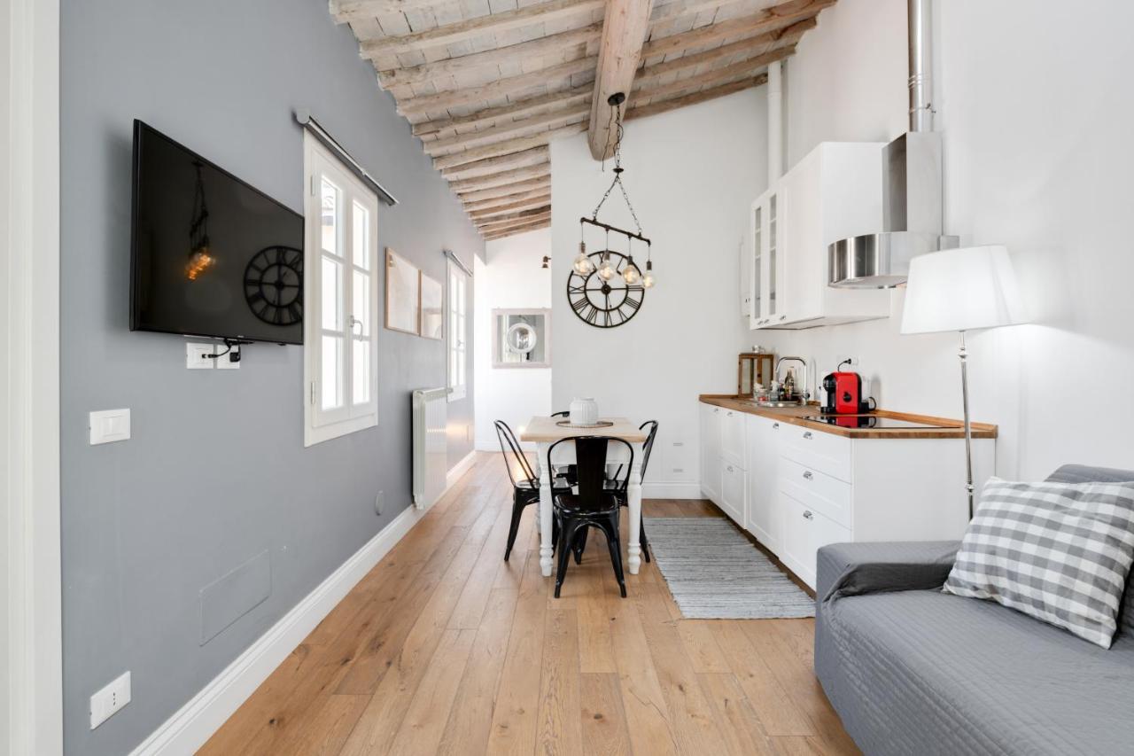 Apartamento Piazza Indipendenza & Giardino Della Fortezza Apt *