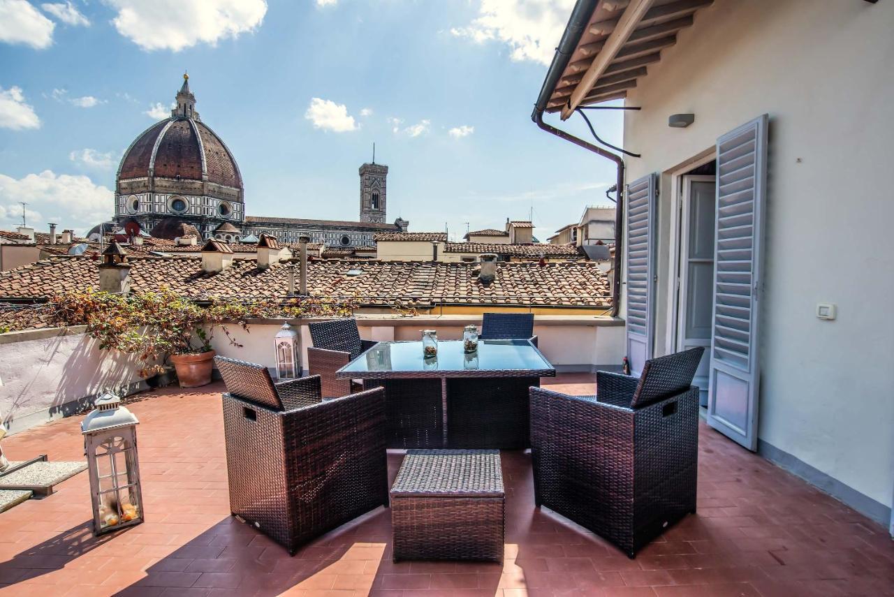 Penthouse With Big Terrace Duomo View Appartement