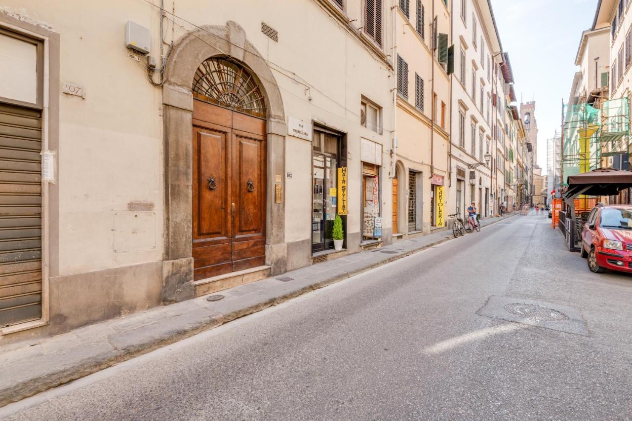 Piazza Santa Croce Design With Balcony Appartement