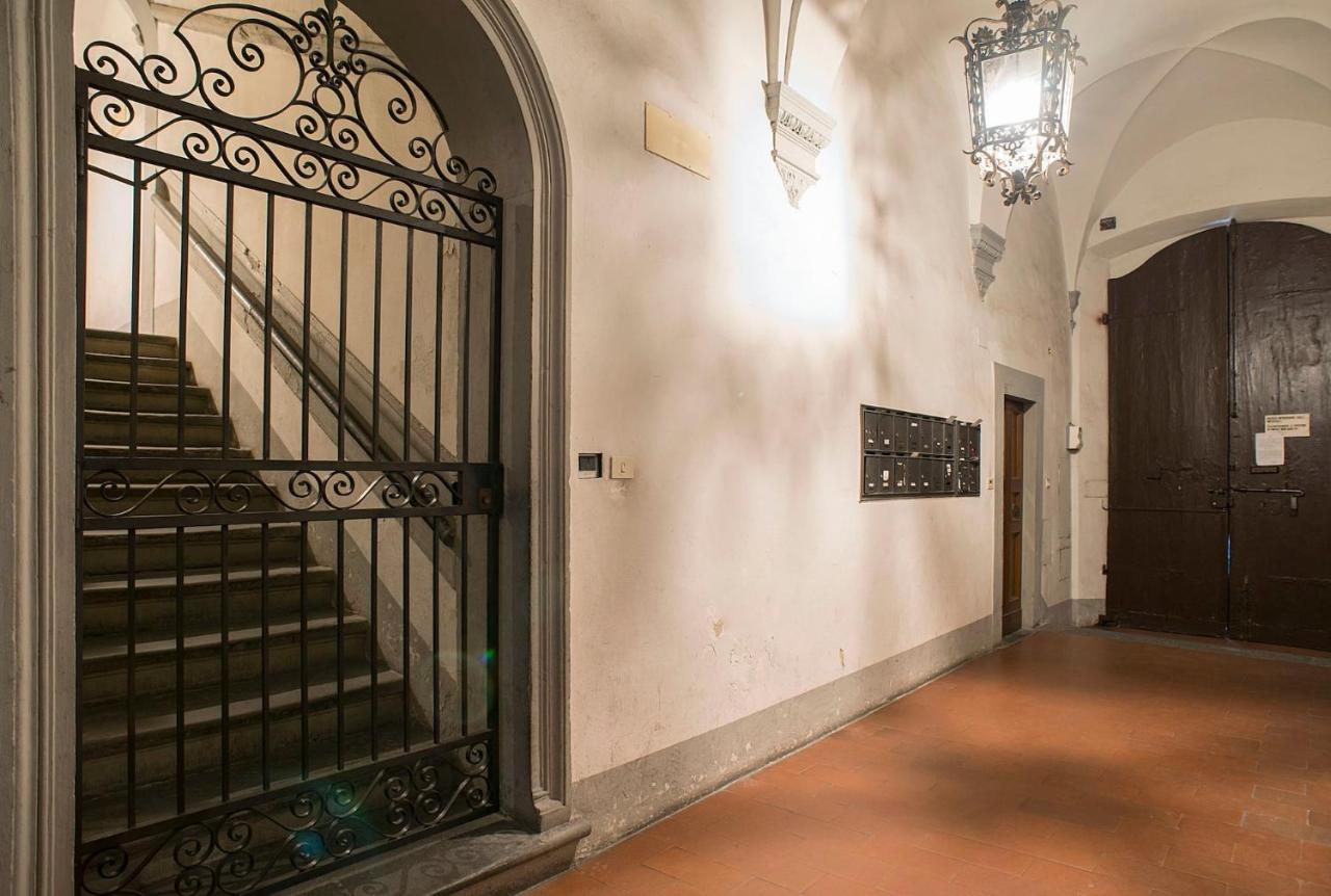 Visconti Di Modrone Palace Heart Of Apartamento