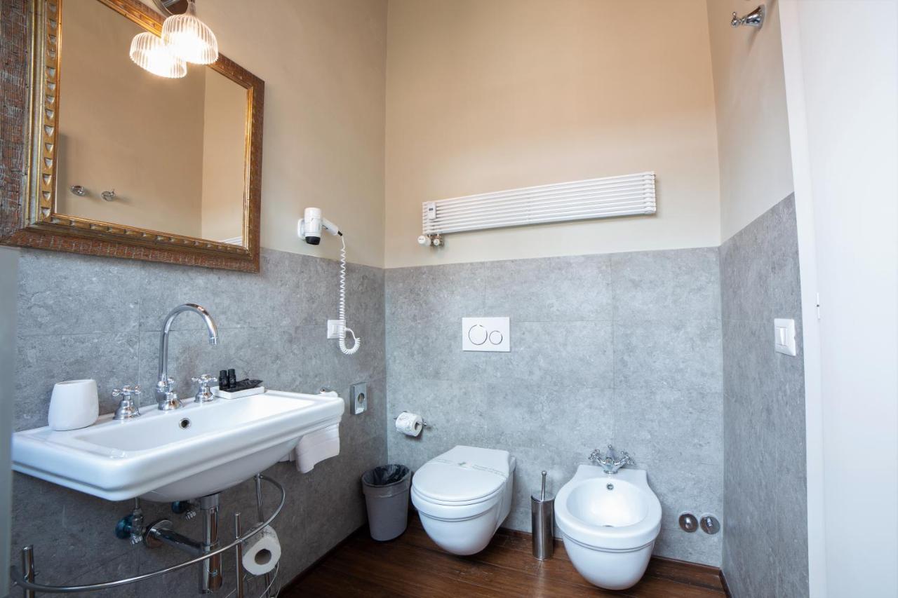 Gjestgiverier Parione Uno 3*
