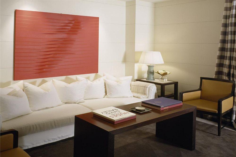 Gallery Art - Lungarno Collection Firenze