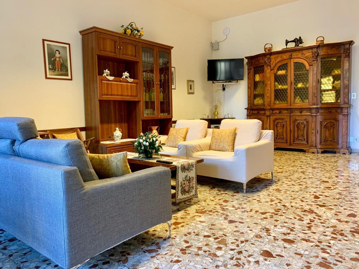 Bed & Breakfast Casa Per Ferie Regina Santo Rosario