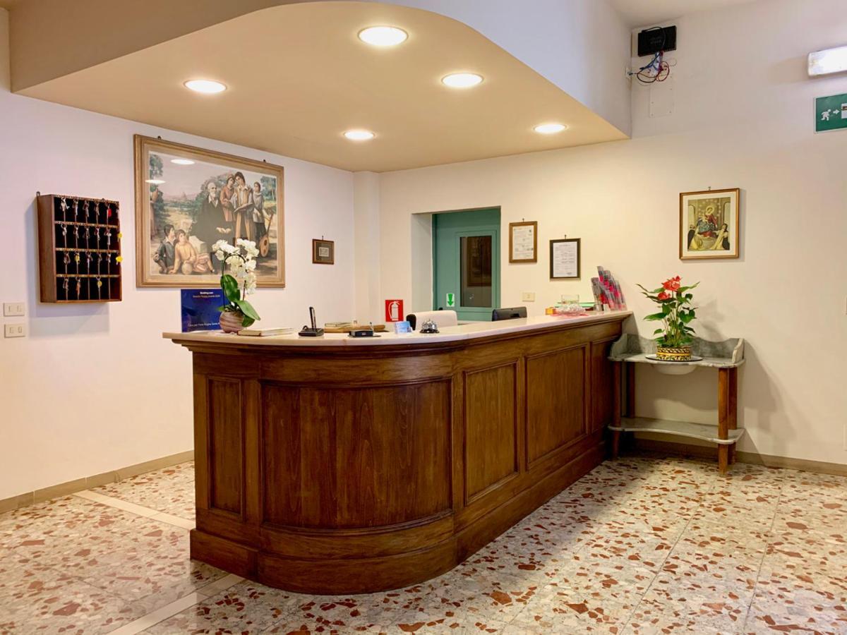 Casa Per Ferie Regina Santo Rosario Bed & Breakfast