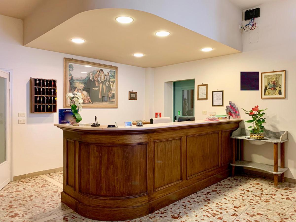 Casa Per Ferie Regina Santo Rosario Bed & Breakfast Firenze