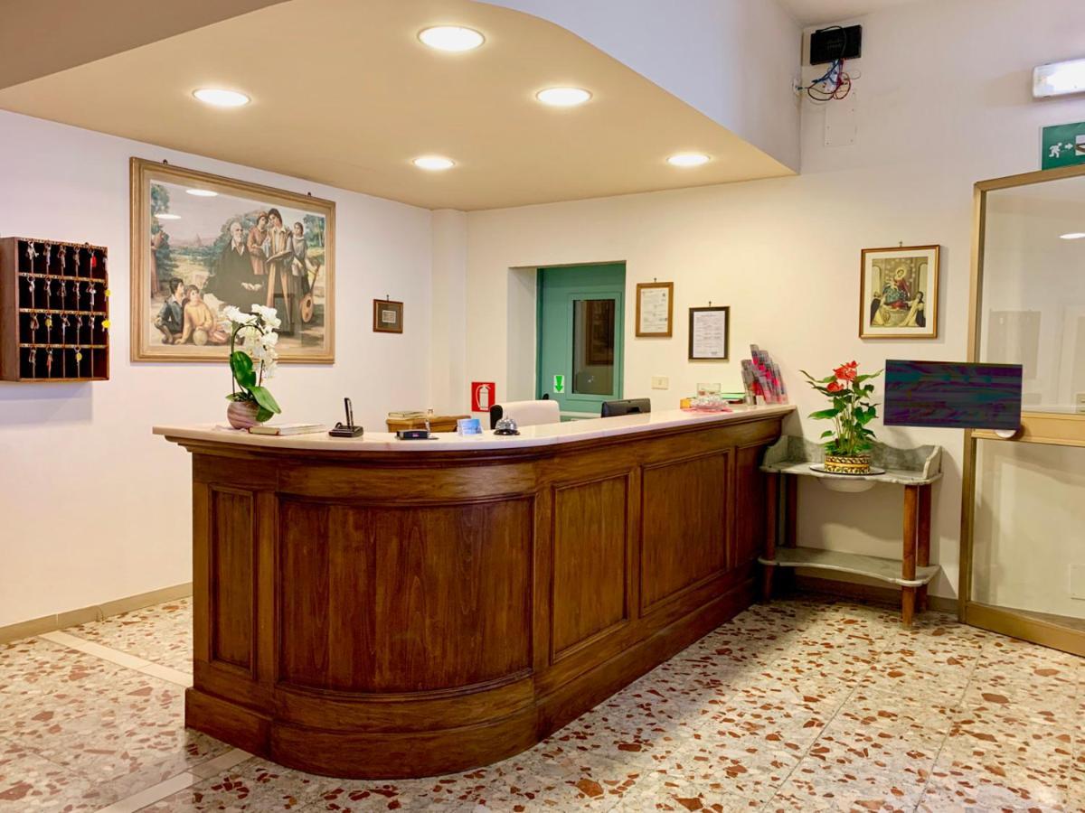 Casa Per Ferie Regina Santo Rosario *