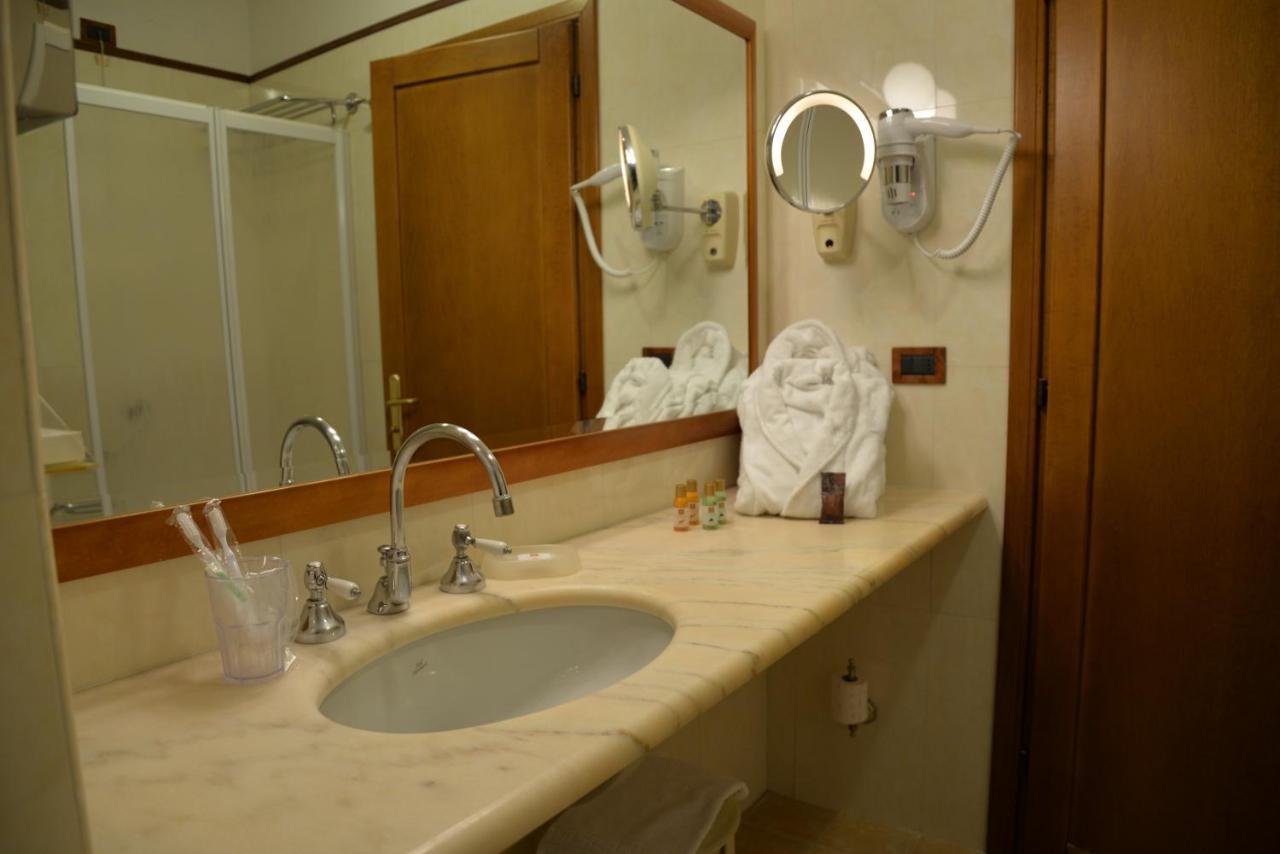 Strozzi Palace Hotel 4*