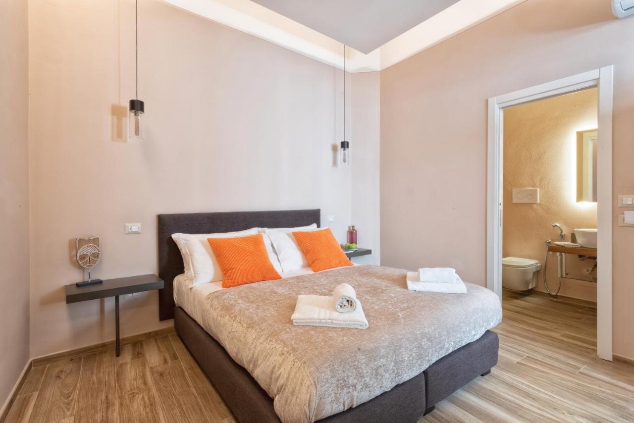 Gogo` Petit 3* Florence