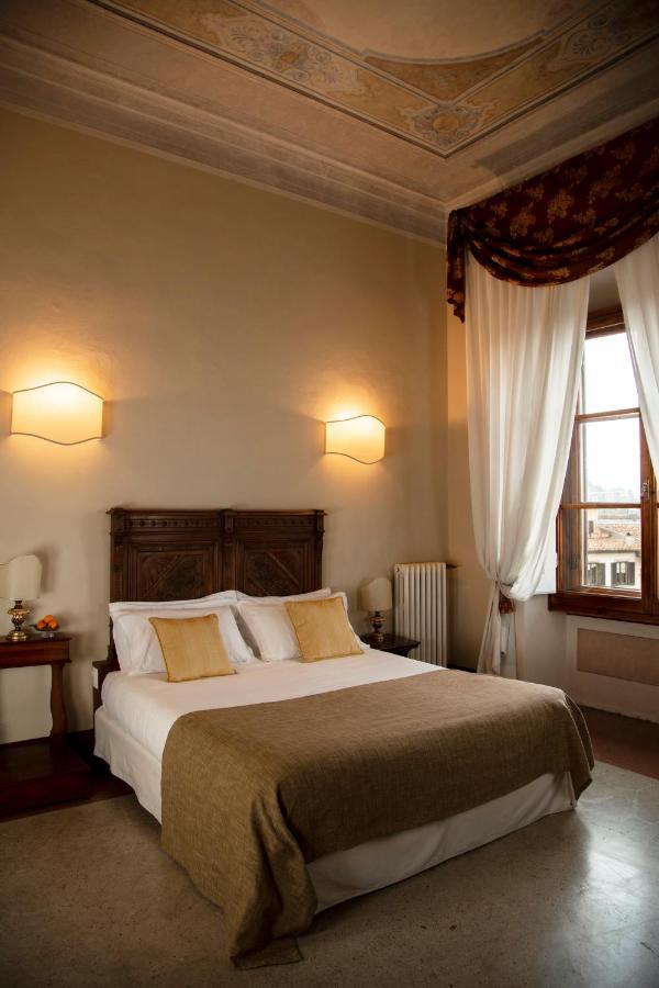 Palazzo Guadagni 3*