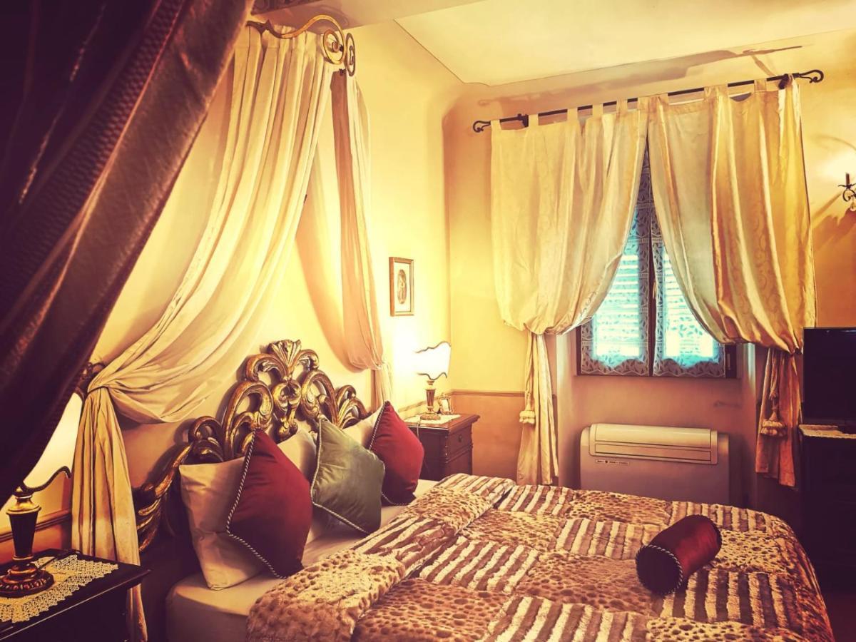 Classic Style In Center Appartamento
