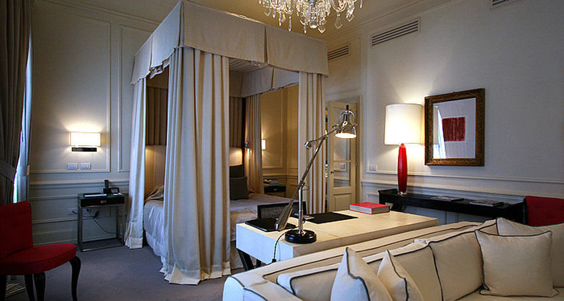 Hotel The Place