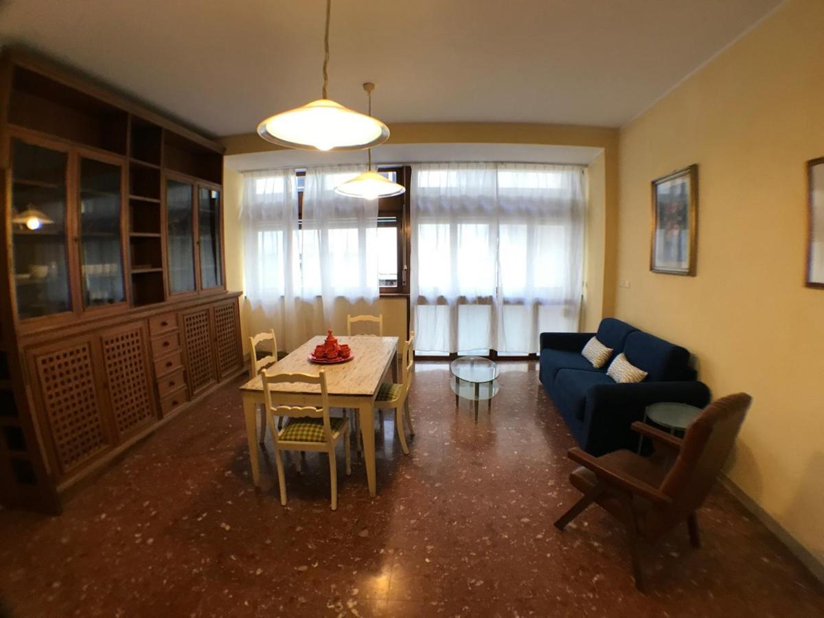 Ponte Vecchio 4 Bedrooms Appartement