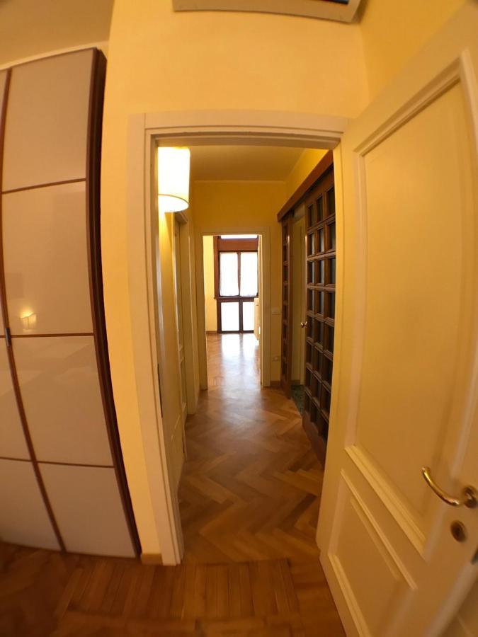 Ponte Vecchio 4 Bedrooms * Florence