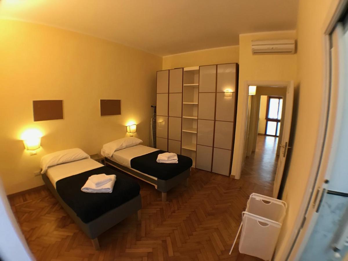 Ponte Vecchio 4 Bedrooms Appartement *