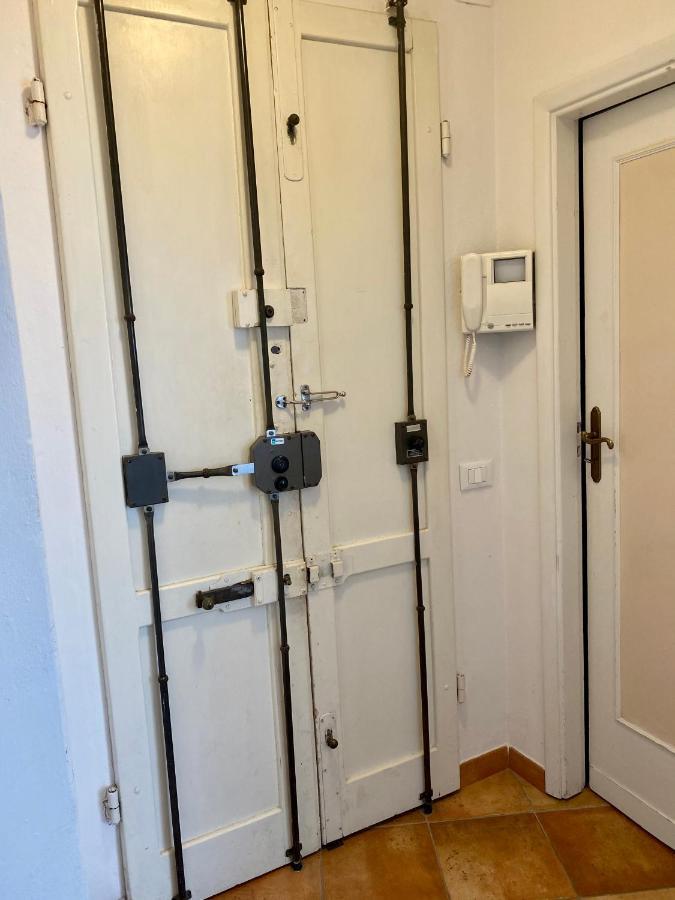 Nice & Roomy Behind The Uffizi Museum Leilighet