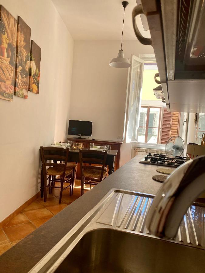 Nice & Roomy Behind The Uffizi Museum Firenze