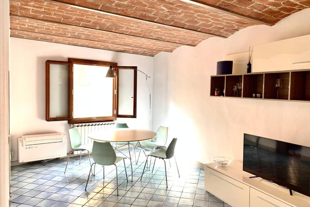 Presto Apartment Santo Spirito Oltrarno Florence Appartement *