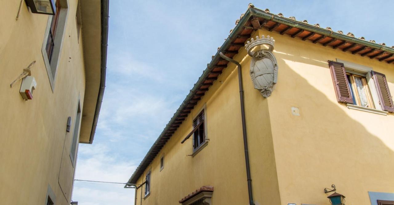 Palazzi Acomodação com café da manhã  3*