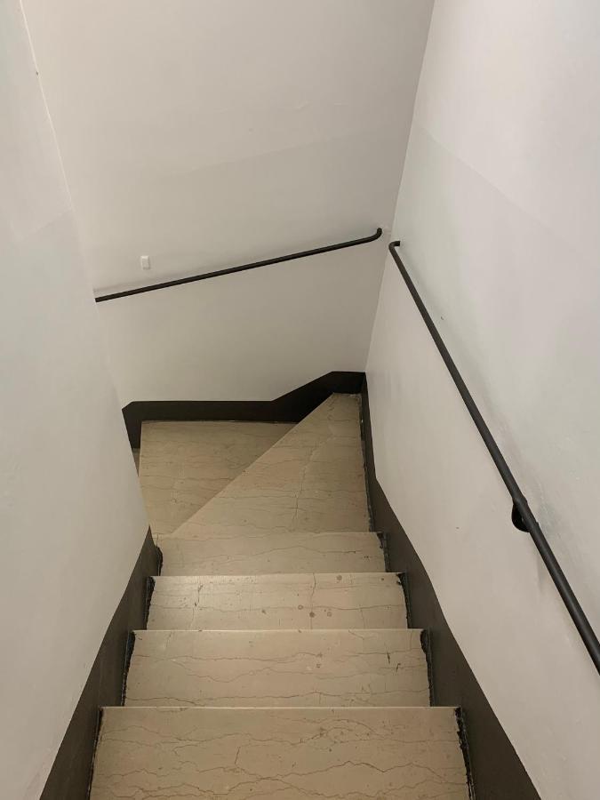 Via Avelli, 4 - Charming - Delightful And Bright 3rd-floor Without Elevator, Overlooking One Of Florence's Beautiful Squares, Exceptionally Located For Exploring The Leilighet Firenze