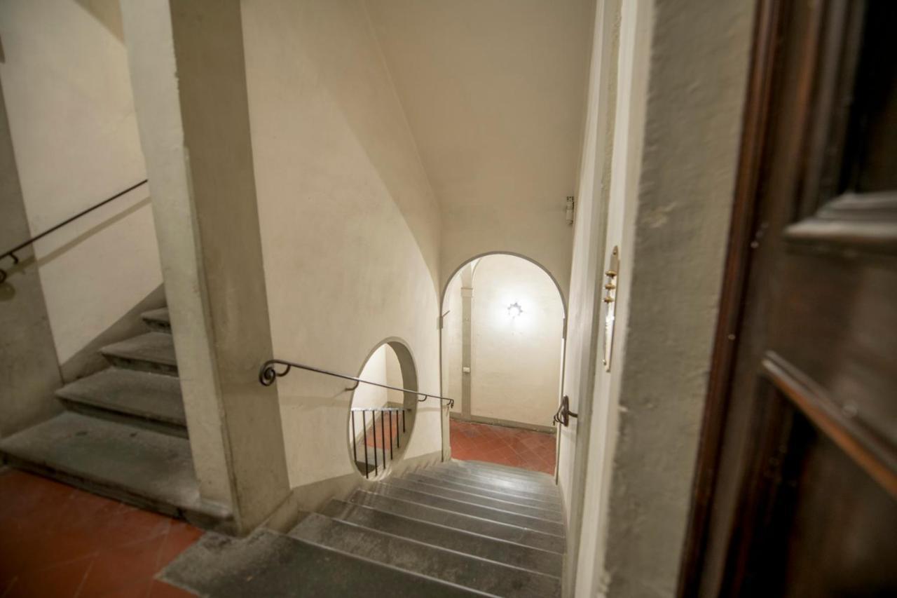 Sunrise In Santa Croce. Open Space In Centro Florence