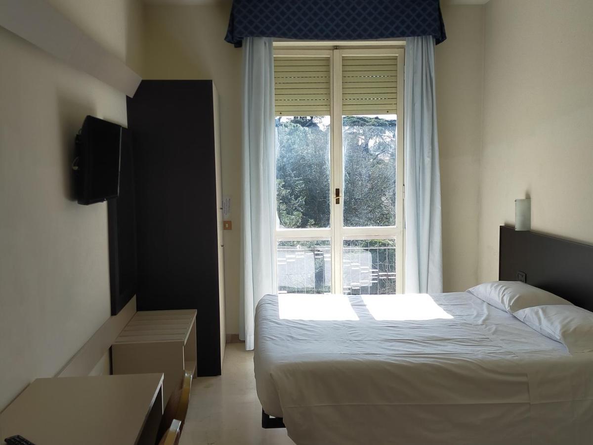 Hotell Auto Park 3*