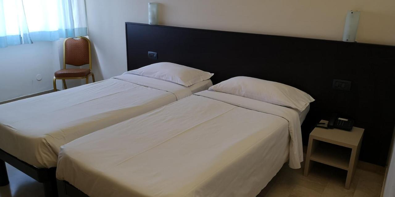 Hotell Auto Park 3*