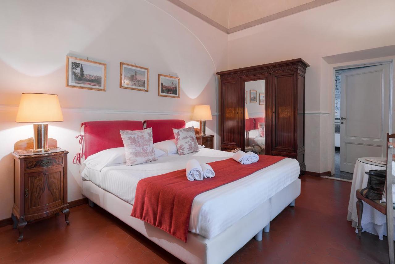 Couette-café Ape Rosa Relais 2*