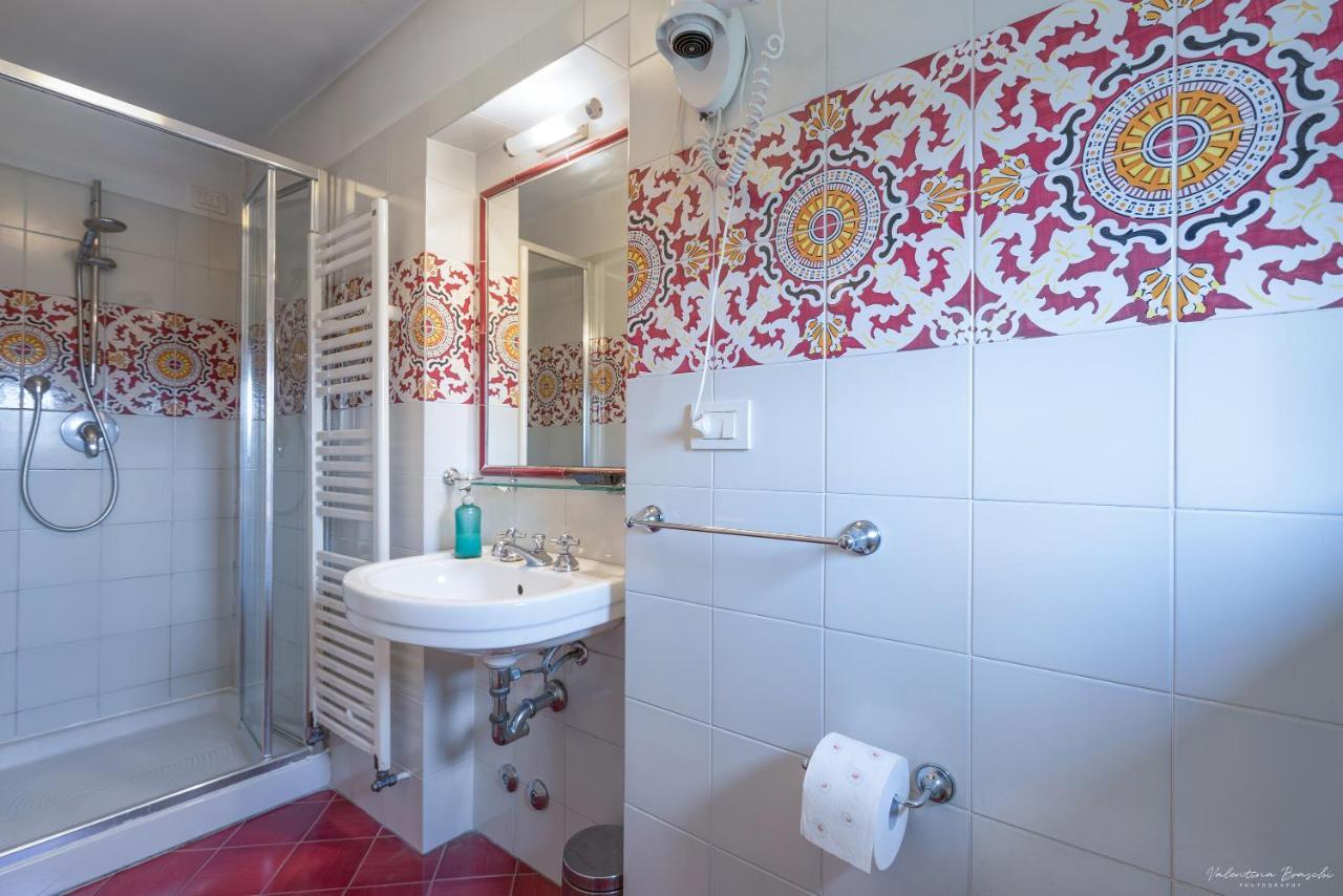 Ape Rosa Relais Bed & Breakfast 2*