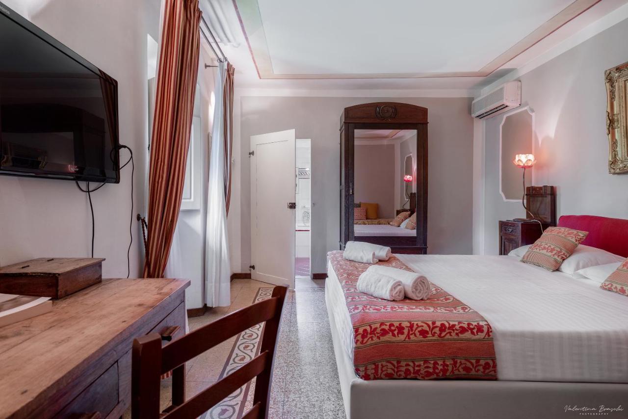 Couette-café Ape Rosa Relais 2*