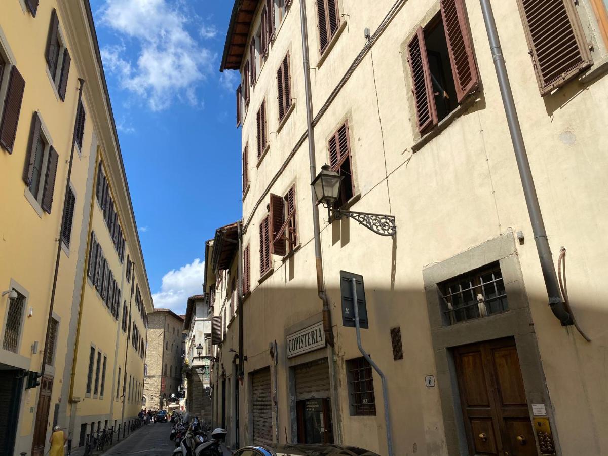 Nice & Roomy Behind The Uffizi Museum Leilighet