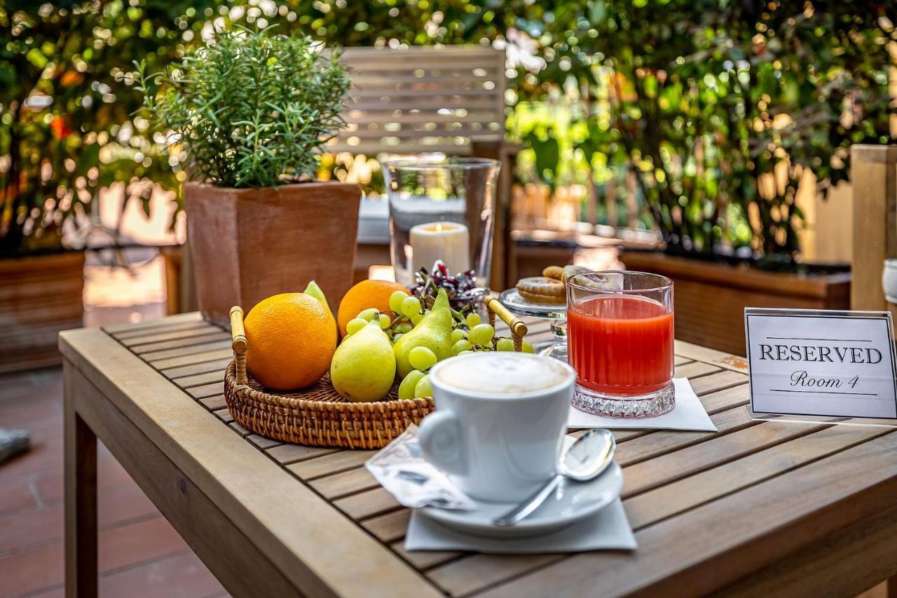 Ungherese Small Luxury 3*