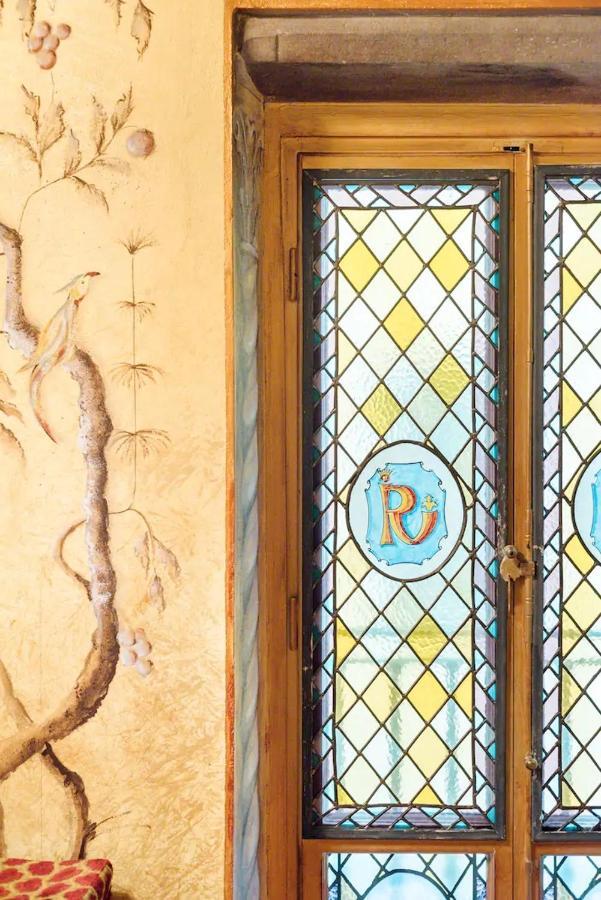 Renaissance In Historic Building With Duomo Views