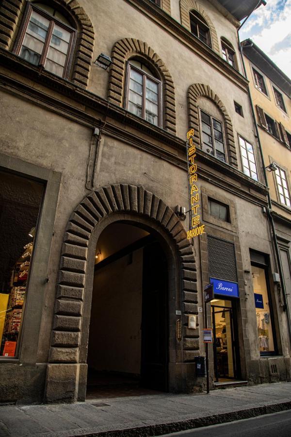 Lejlighed Studio In Tornabuoni Within A Renaissance Building *