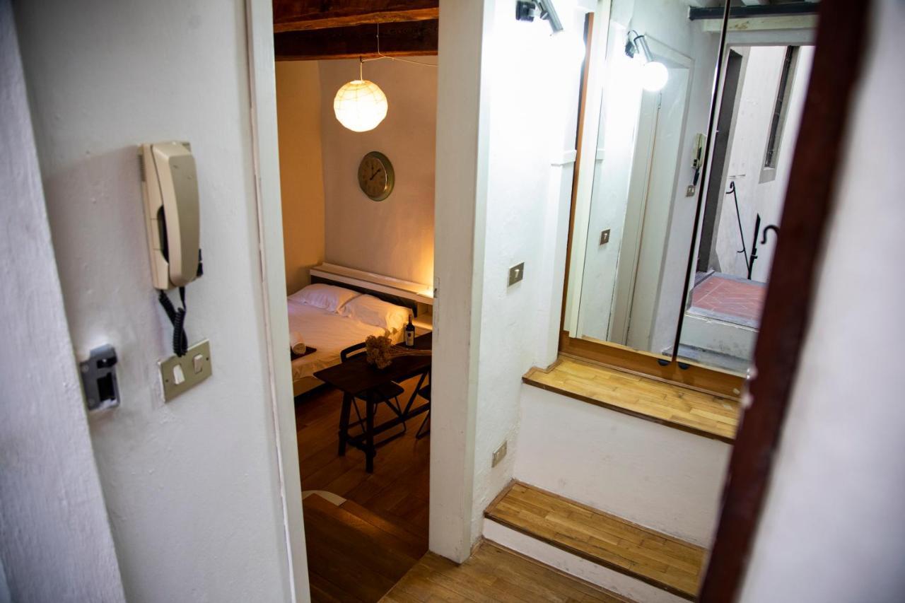 Studio In Tornabuoni Within A Renaissance Building * Firenze