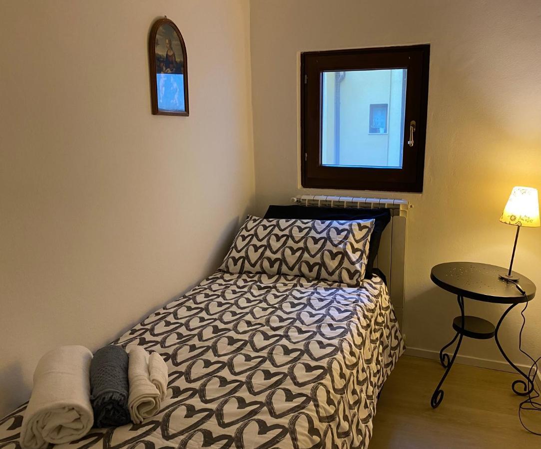 Heart Uffizi - Renovated And Apartamento Florença