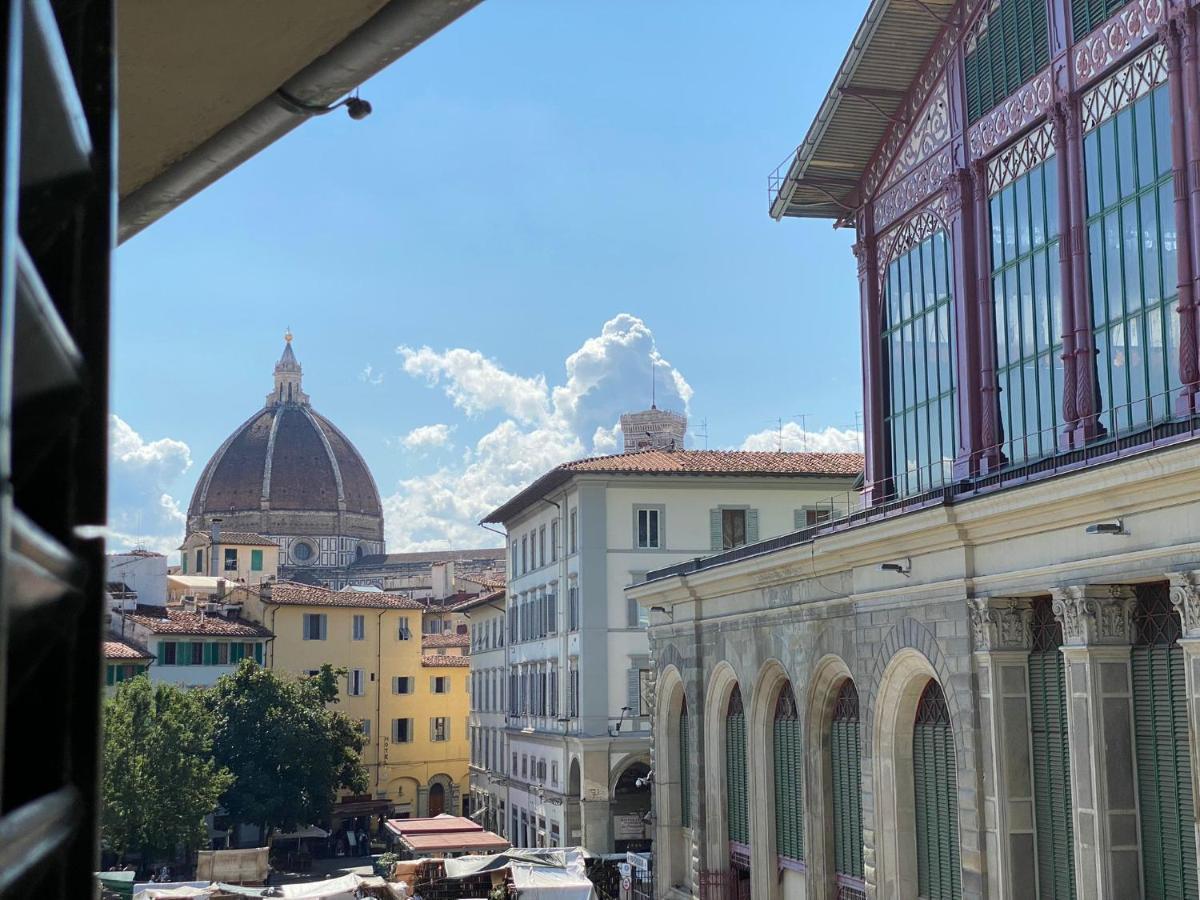 Overlooking's Duomo In Mercato Centrale Appartement Florence