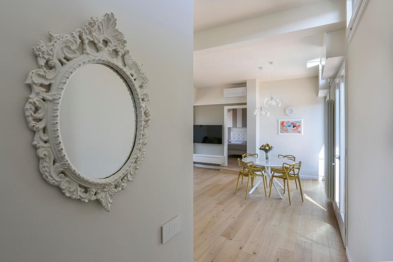 Penthouse With Big Terrace In Oltrarno Apartamento